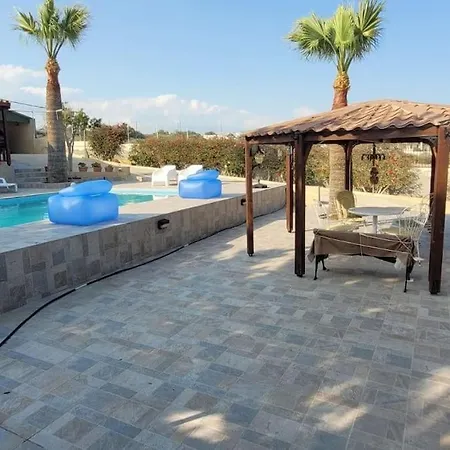 Despol Villa Alaminósz